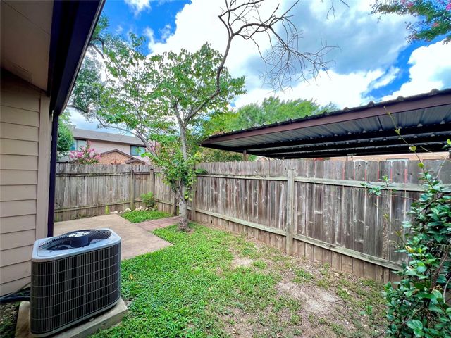 101 Clearday DR 106, Austin, TX 78745
