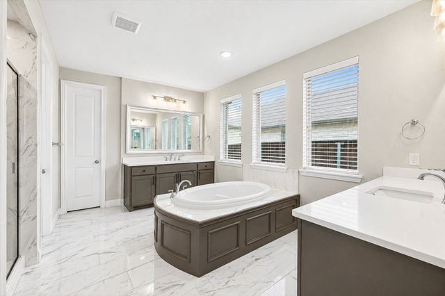 501 Upper Falls Lane, Mansfield, TX 76063