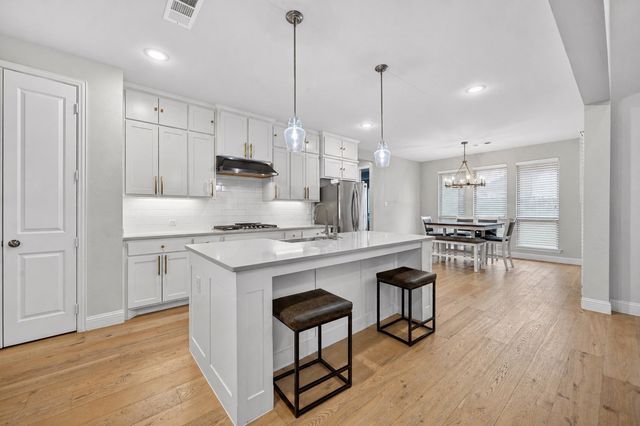 501 Upper Falls Lane, Mansfield, TX 76063