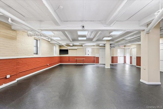 30 Ehrbar F121, Mount Vernon, NY 10552