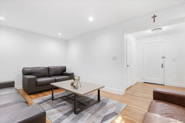 30 Ehrbar F121, Mount Vernon, NY 10552