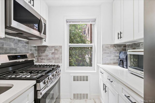 30 Ehrbar F121, Mount Vernon, NY 10552