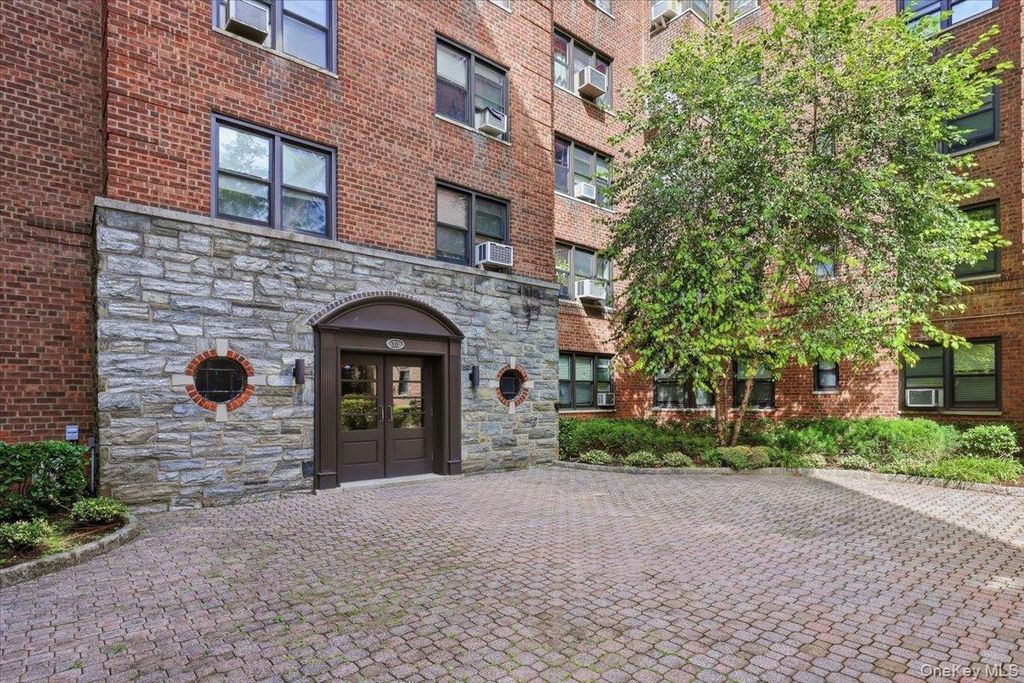 30 Ehrbar F121, Mount Vernon, NY 10552 — photo 2