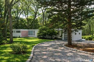 17 Richmond Hill Road, Weston, CT 06883