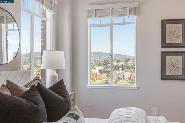 492 Staten Ave 1102, Oakland, CA 94610
