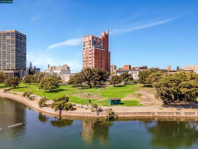 492 Staten Ave 1102, Oakland, CA 94610