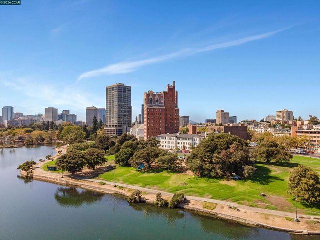 492 Staten Ave 1102, Oakland, CA 94610