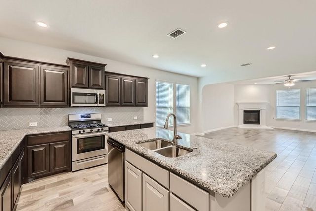 15952 Hayes Ridge Drive, Fort Worth, TX 76177