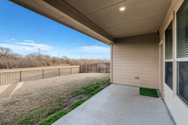 15952 Hayes Ridge Drive, Fort Worth, TX 76177
