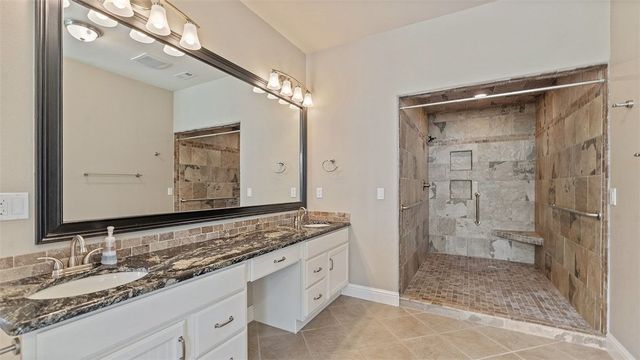 206 Fredonia Street, Elm Springs, AR 72762
