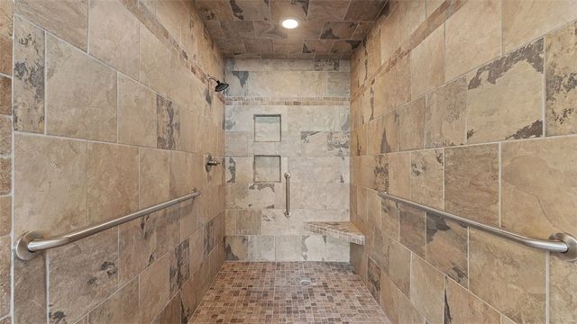 206 Fredonia Street, Elm Springs, AR 72762