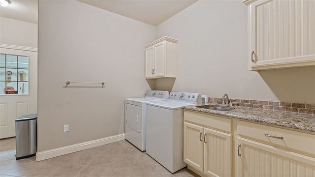 206 Fredonia Street, Elm Springs, AR 72762