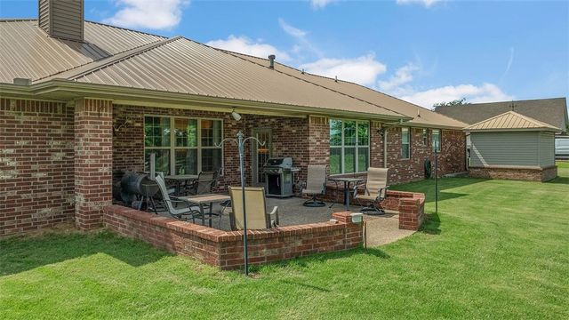 206 Fredonia Street, Elm Springs, AR 72762