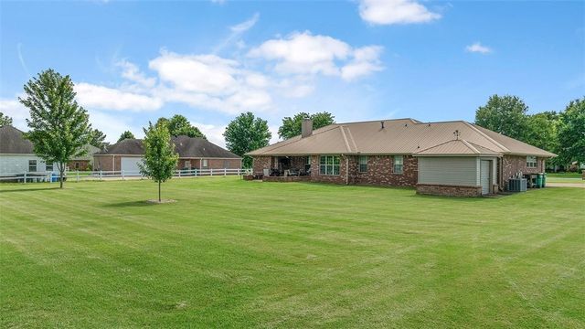 206 Fredonia Street, Elm Springs, AR 72762