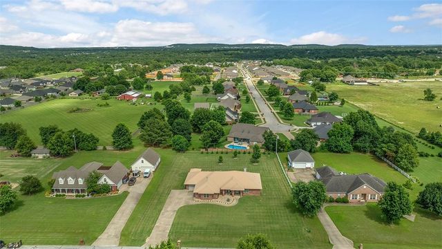 206 Fredonia Street, Elm Springs, AR 72762