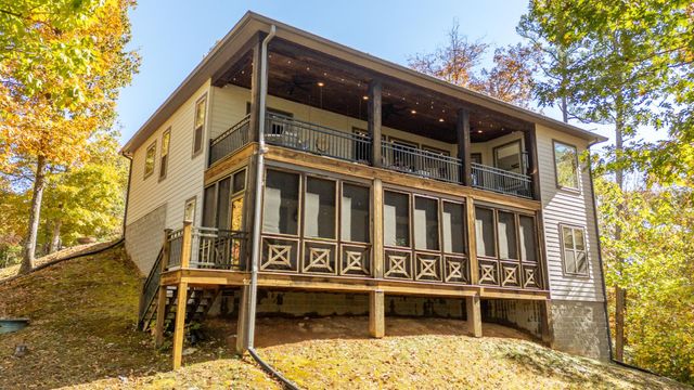 225 SANCTUARY DR, Savannah, TN 38372