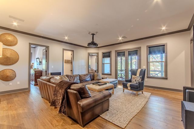 225 SANCTUARY DR, Savannah, TN 38372