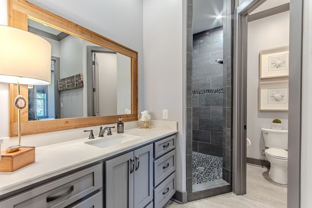 225 SANCTUARY DR, Savannah, TN 38372