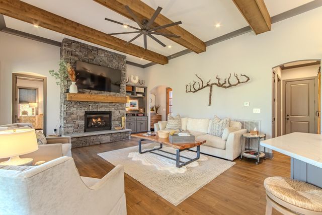 225 SANCTUARY DR, Savannah, TN 38372