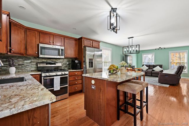 6 Elizabeth Lane 6, Vernon, CT 06066