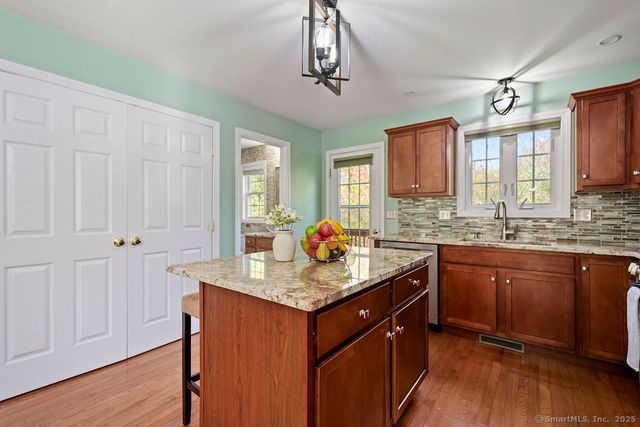 6 Elizabeth Lane 6, Vernon, CT 06066