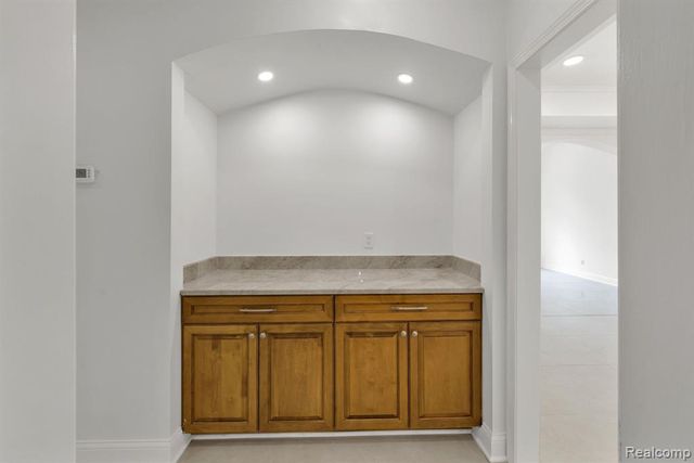 47974 Deer Trail Drive, Canton, MI 48187