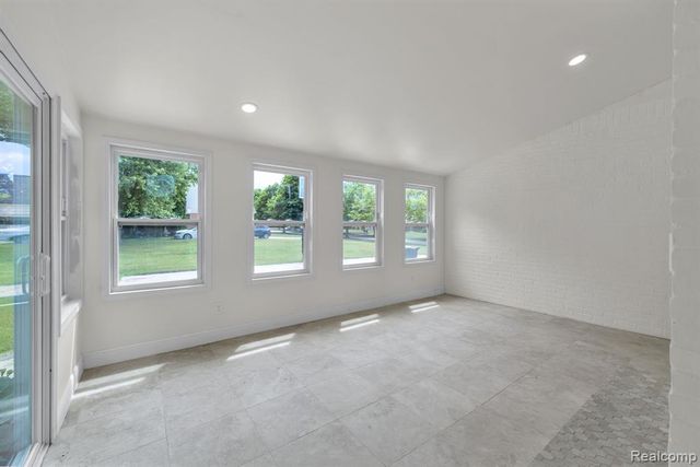 47974 Deer Trail Drive, Canton, MI 48187