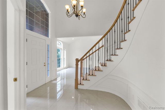 47974 Deer Trail Drive, Canton, MI 48187