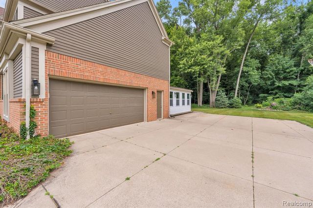 47974 Deer Trail Drive, Canton, MI 48187