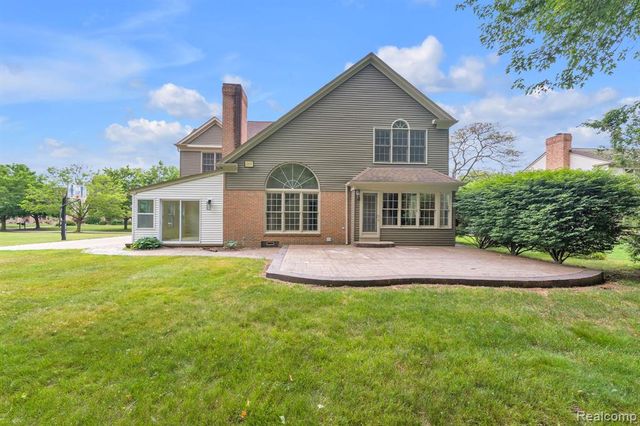 47974 Deer Trail Drive, Canton, MI 48187