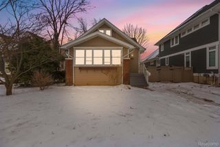 124 E Windemere Avenue, Royal Oak Charter Township, MI 48073