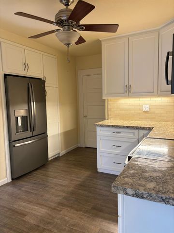 417 Enslen Ave, Modesto, CA 95354