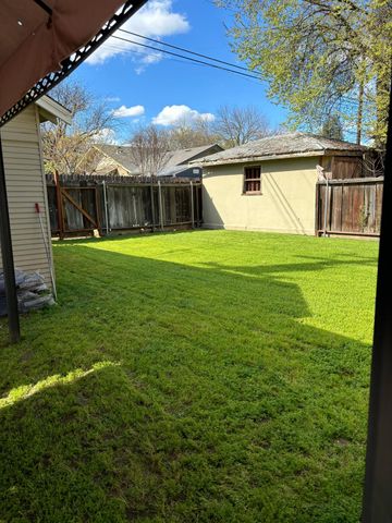 417 Enslen Ave, Modesto, CA 95354