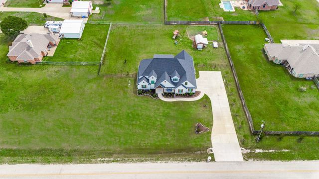 2255 County Road 377, Van Alstyne, TX 75495