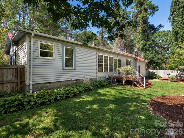 304 Old Haw Creek Road, Asheville, NC 28805