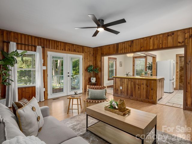 304 Old Haw Creek Road, Asheville, NC 28805