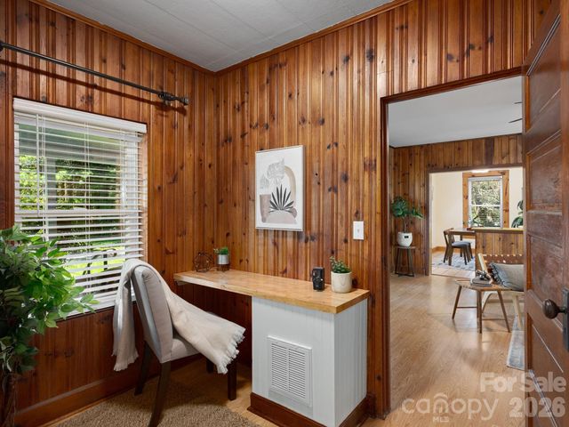 304 Old Haw Creek Road, Asheville, NC 28805