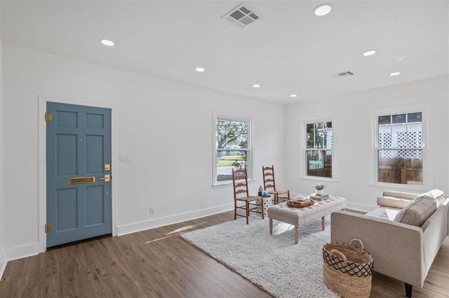 1410 Louisiana Avenue, Lake Charles, LA 70601