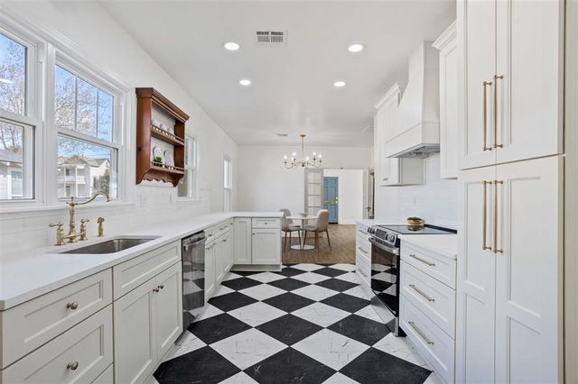 1410 Louisiana Avenue, Lake Charles, LA 70601