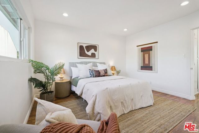 4408 Franklin Avenue 5, Los Angeles, CA 90027