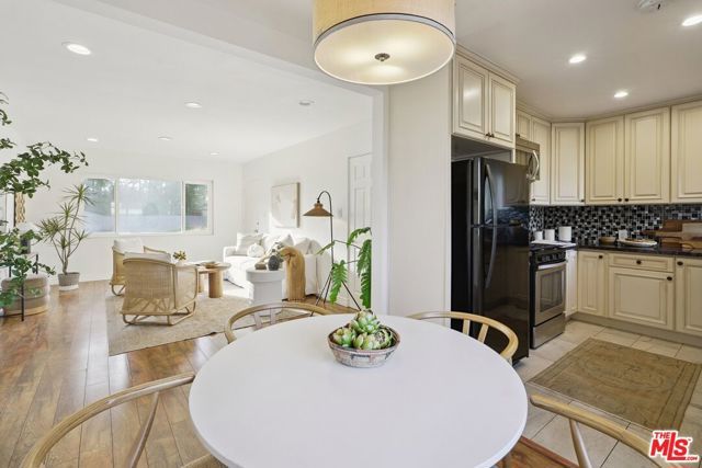 4408 Franklin Avenue 5, Los Angeles, CA 90027