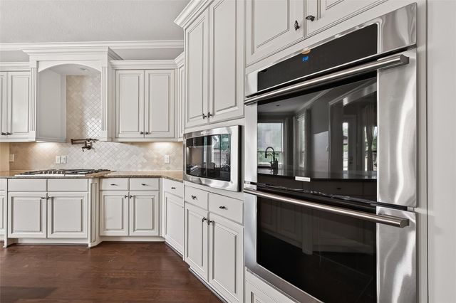 5303 Briarcliff Lane, Fulshear, TX 77441