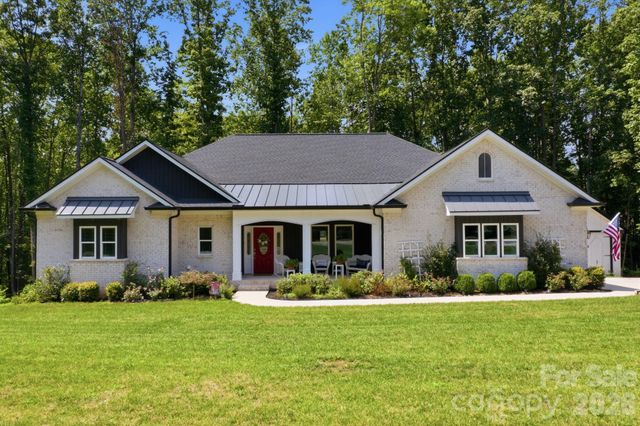 116 Harbor Ridge Drive, Statesville, NC 28677