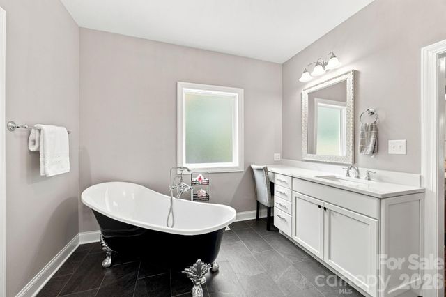 116 Harbor Ridge Drive, Statesville, NC 28677