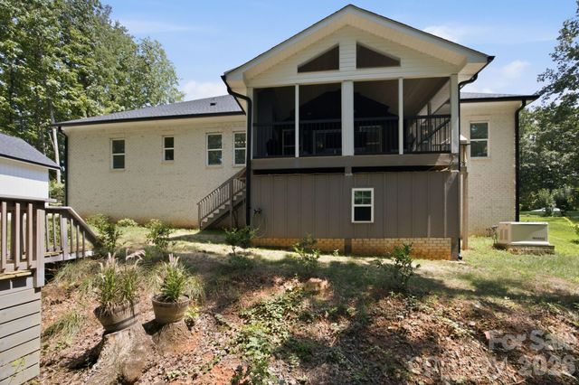 116 Harbor Ridge Drive, Statesville, NC 28677