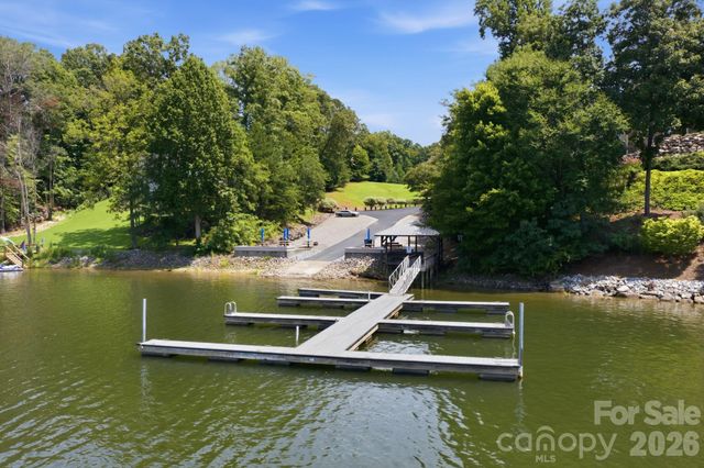 116 Harbor Ridge Drive, Statesville, NC 28677