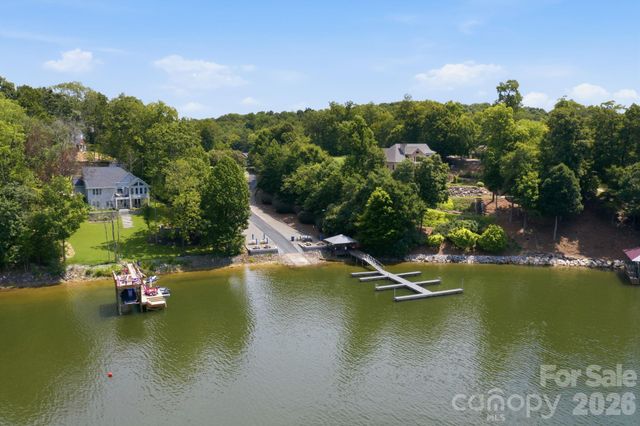 116 Harbor Ridge Drive, Statesville, NC 28677