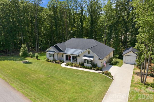 116 Harbor Ridge Drive, Statesville, NC 28677