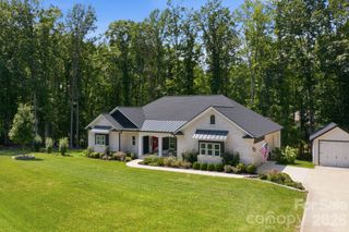 116 Harbor Ridge Drive, Statesville, NC 28677
