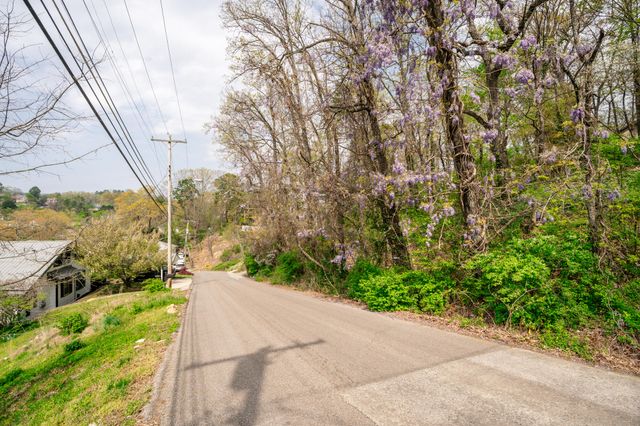 522 Crewdson Street 11, Chattanooga, TN 37405
